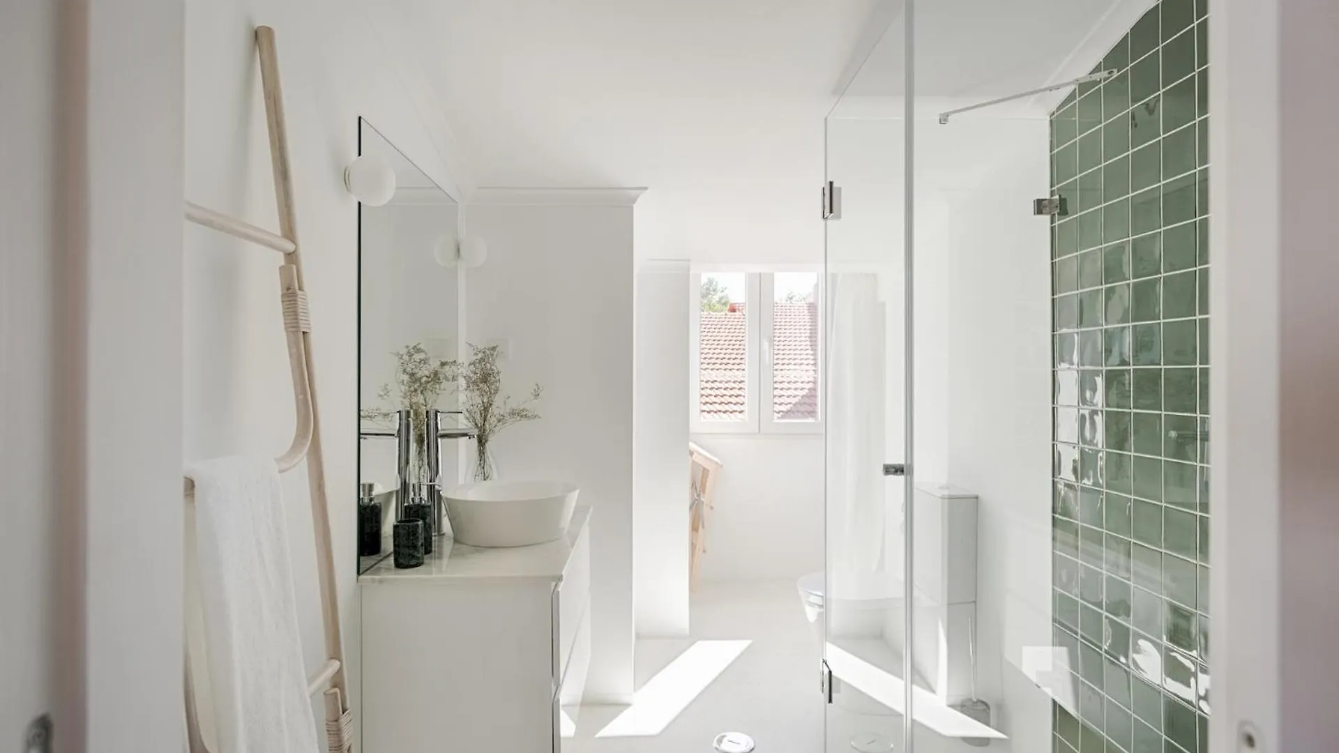Romantic Gem In Graca Lisboa 0*,