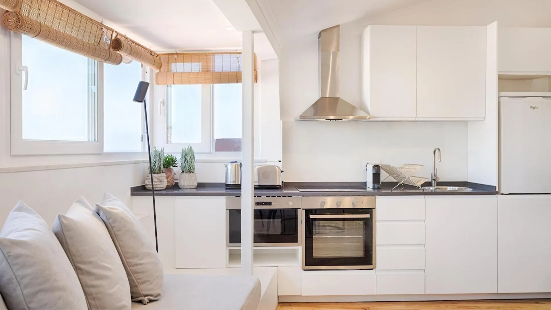 Apartman Romantic Gem In Graca Lisboa